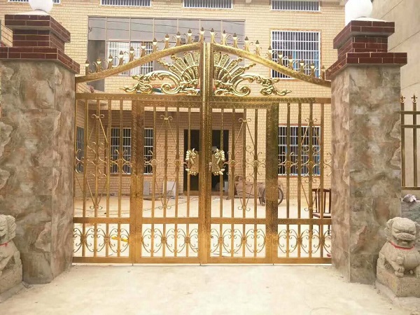 304不銹鋼管大門(mén) 304不銹鋼管大門(mén)