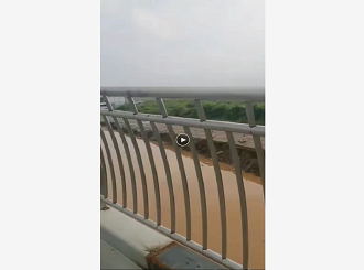 喜有沃鼎湖新區(qū)304不銹鋼管橋梁護(hù)欄項(xiàng)目