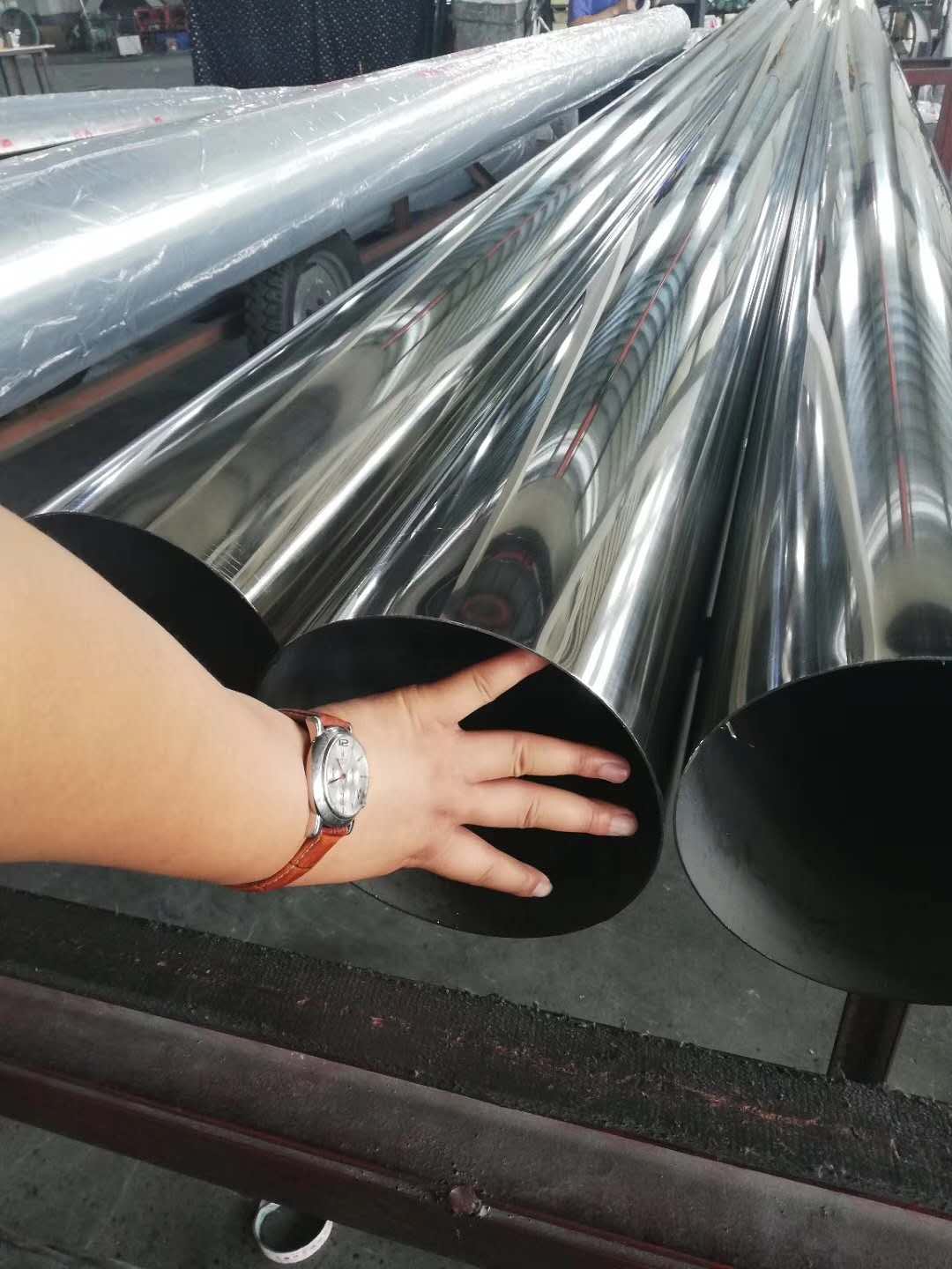 煙囪用不銹鋼管.jpg 煙囪用不銹鋼管.jpg