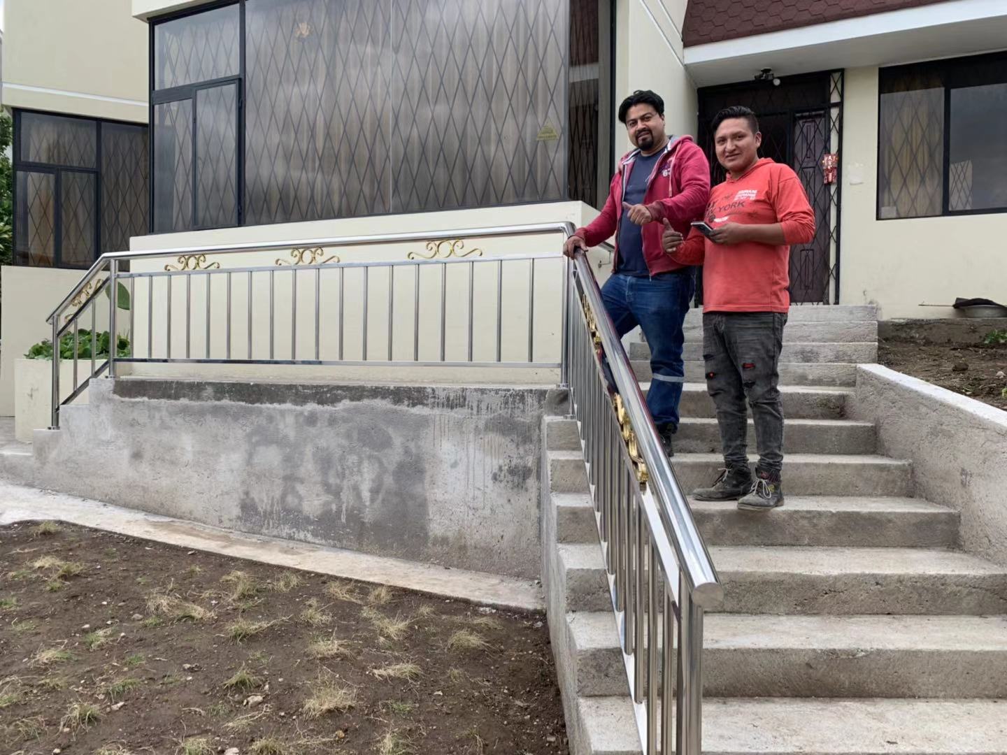 厄瓜多爾護(hù)欄圖片 厄瓜多爾護(hù)欄圖片