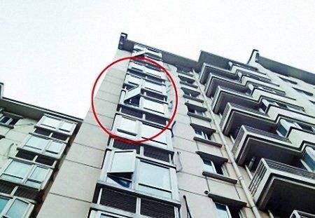墜樓小區(qū) 墜樓小區(qū)