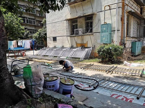 深圳市福田區(qū)市政304不銹鋼管護(hù)欄換新項(xiàng)目