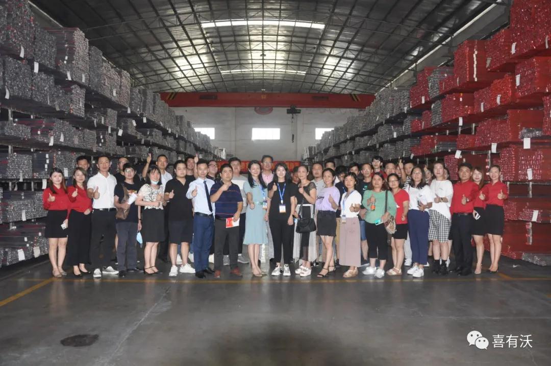 小伙伴參觀車間 小伙伴參觀車間