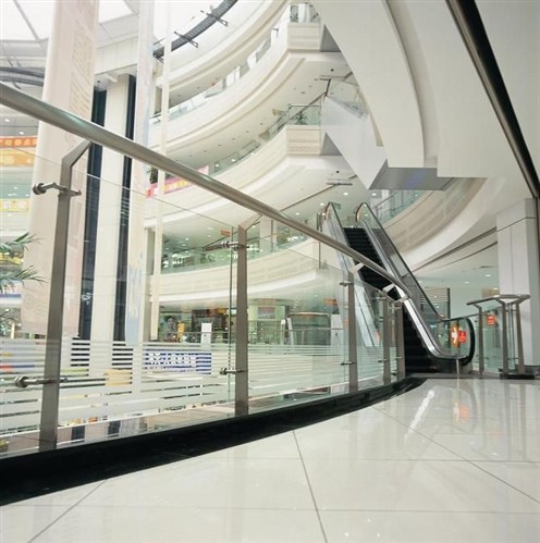 超市不銹鋼護(hù)欄 超市不銹鋼護(hù)欄