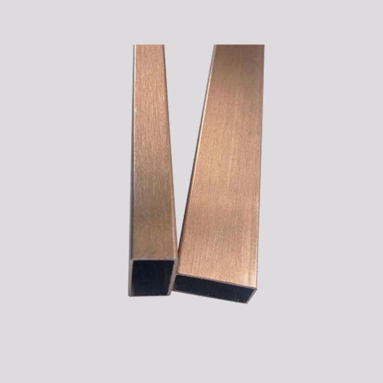 ��ɫ<font color='red'>���P����z��</font>