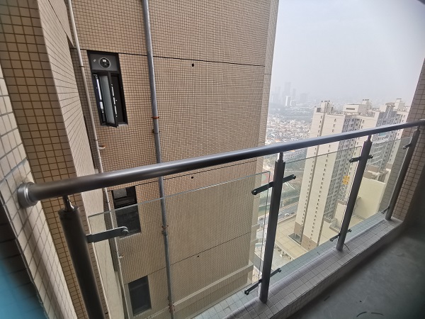 不銹鋼陽臺護欄 不銹鋼陽臺護欄